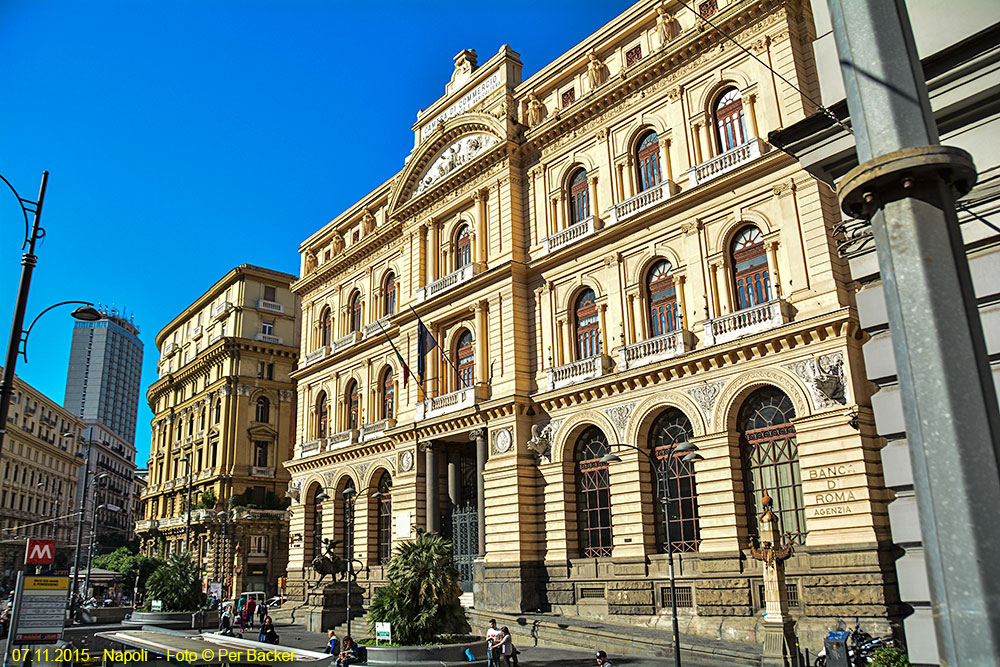 Frå Napoli, Italia