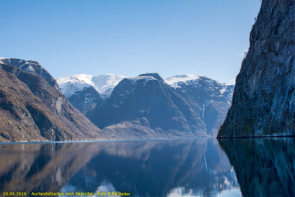 Aurlandsfjorden mot Skjerdal