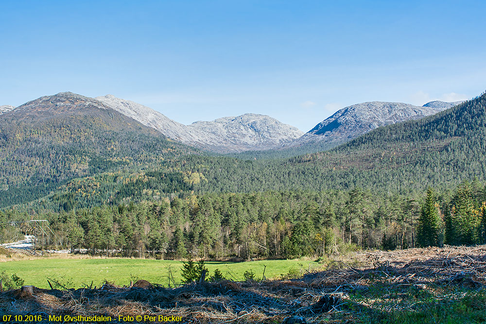 Mot Øvsthusdalen