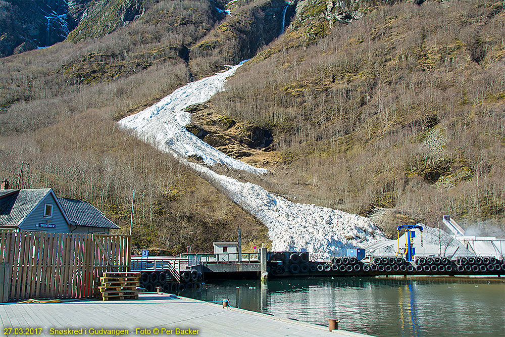 Snøskred i Gudvangen