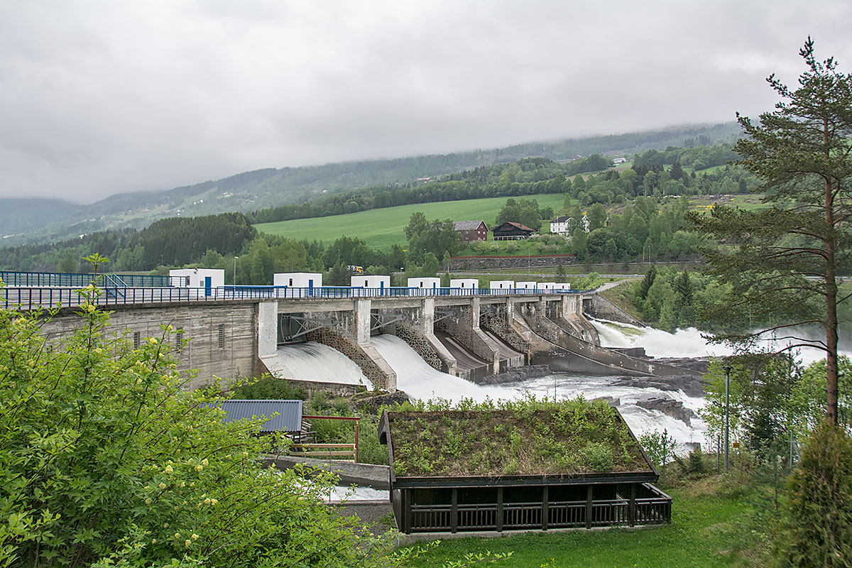 Frå Hunderfossen, Øyer