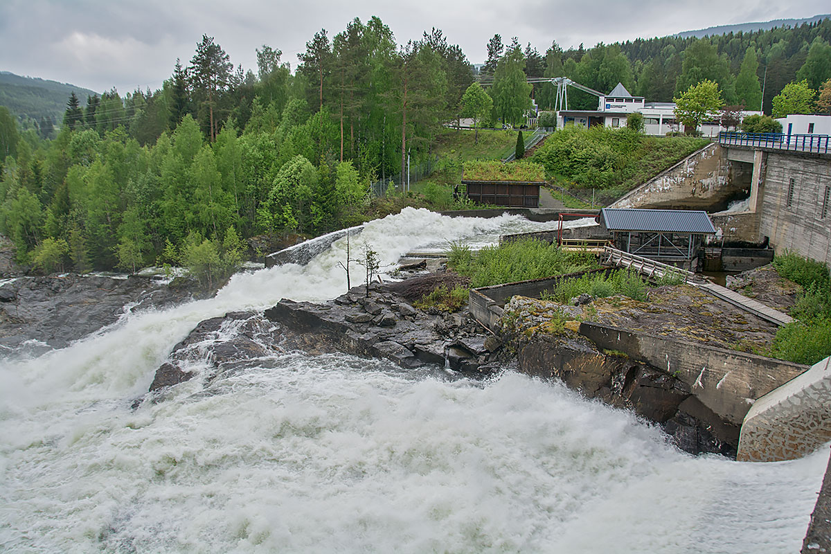Frå Hunderfossen, Øyer