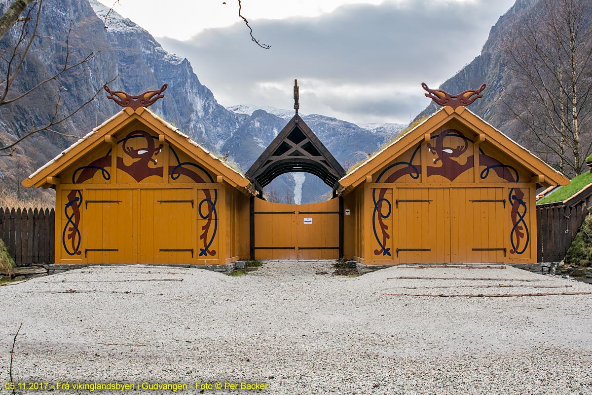 Frå vikinglandsbyen i Gudvangen