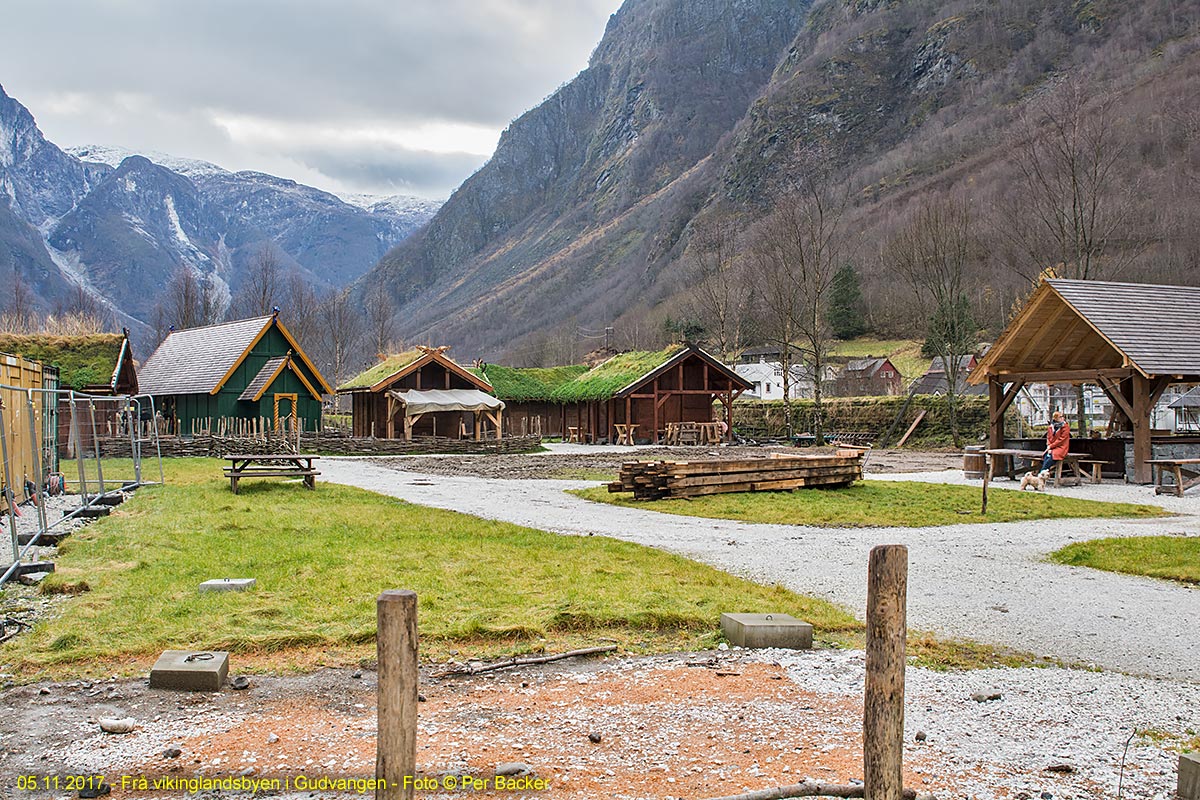 Frå vikinglandsbyen i Gudvangen