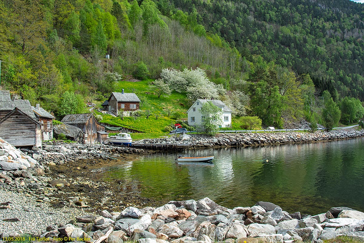 Frå Tjoflot