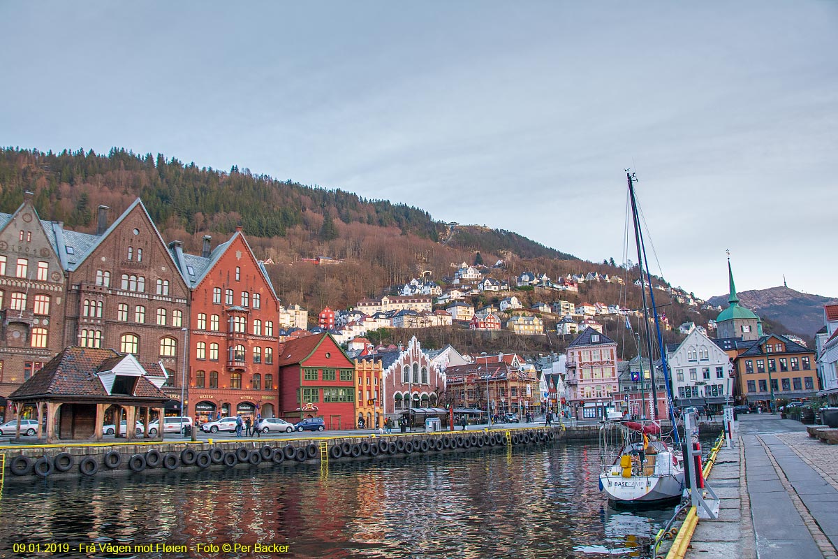 Frå Vågen mot Fløien