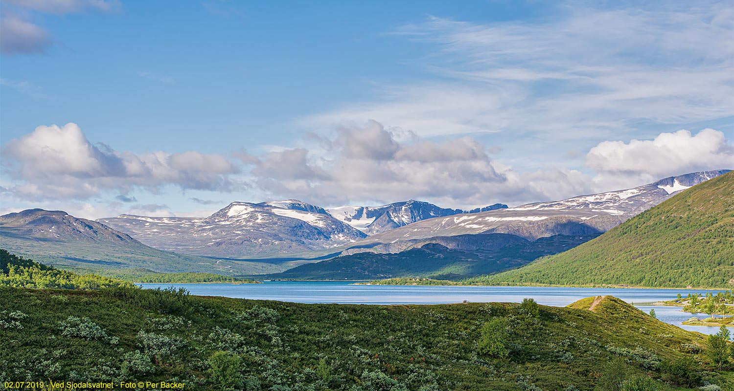 Ved Sjodalsvatnet