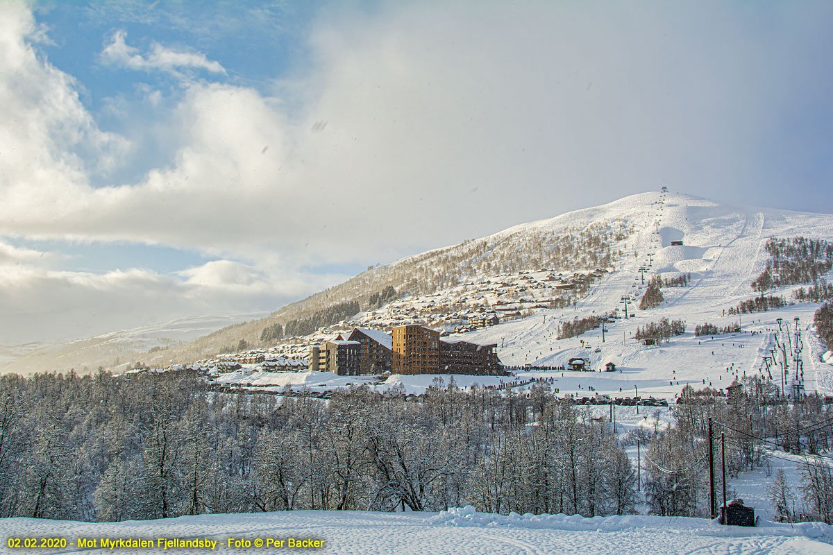 Mot Myrkdalen Fjellandsby