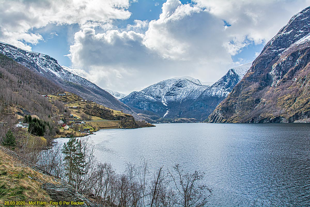 Mot Flåm