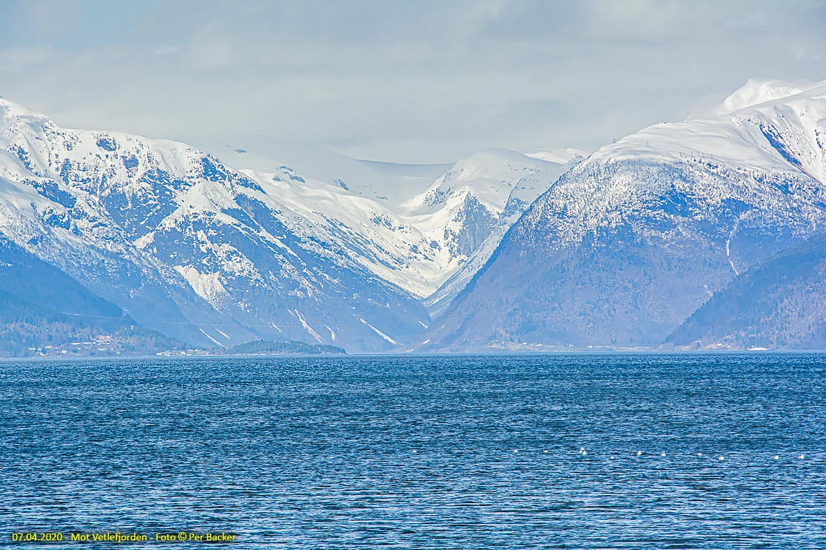 Mot Vetlefjorden