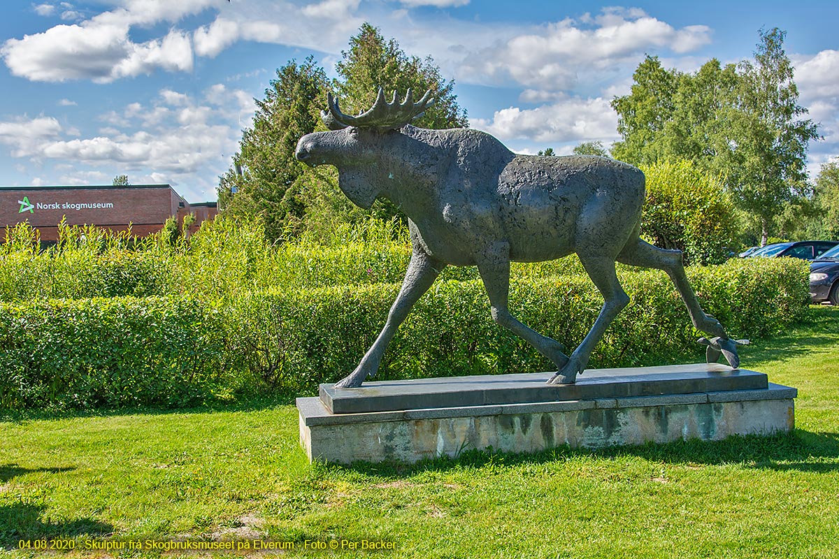 Skulptur frå Skogbruksmuseet på Elverum