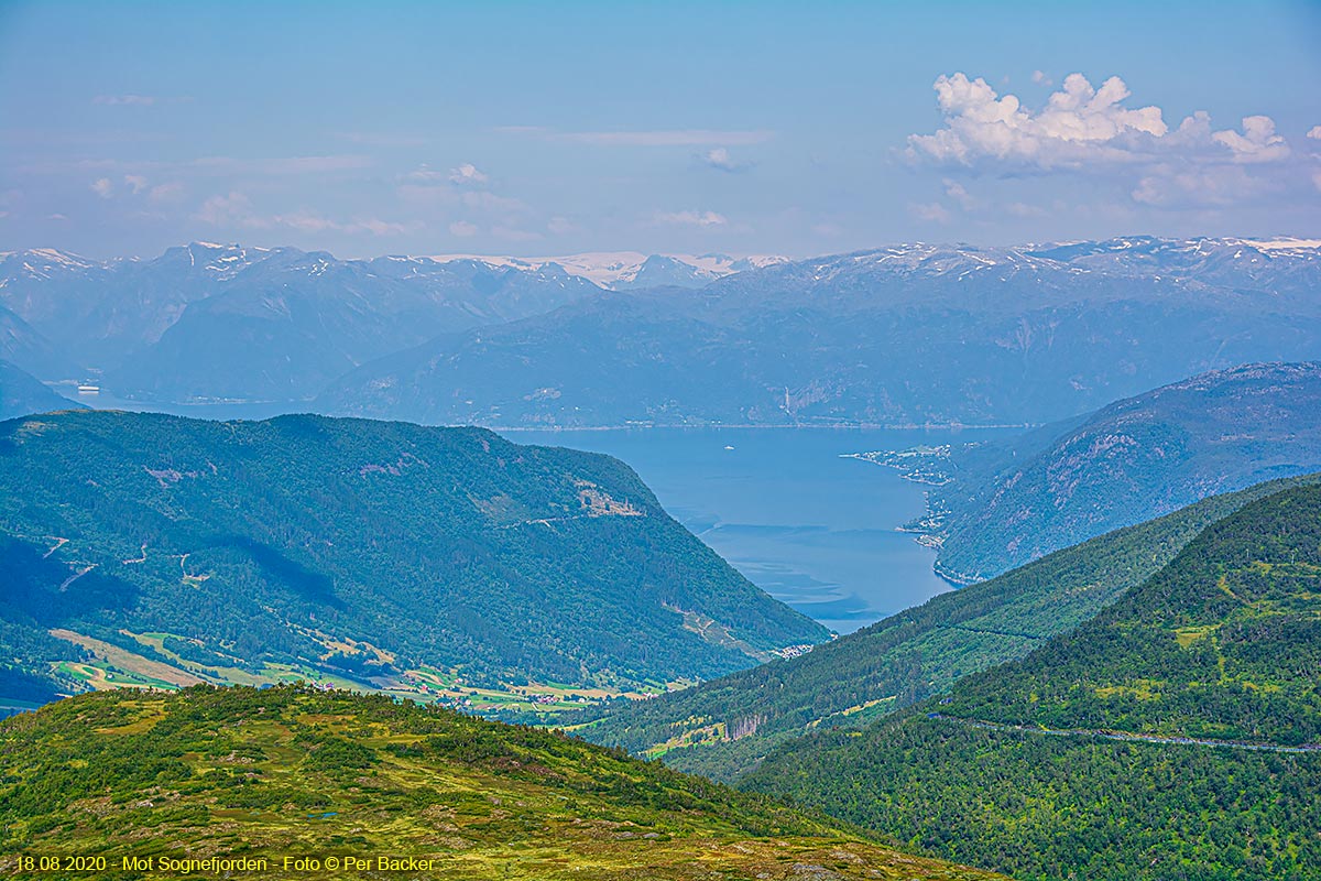 Mot Sognefjorden