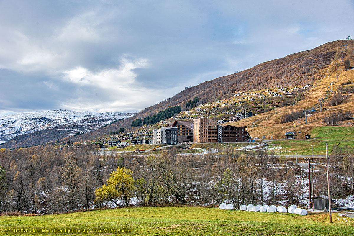 Mot Myrkdalen Fjellandsby