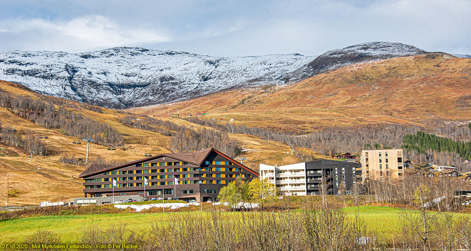 Mot Myrkdalen Fjellandsby