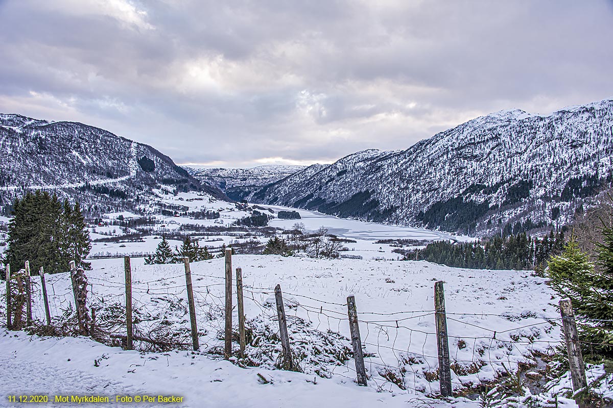 Mot Myrkdalen