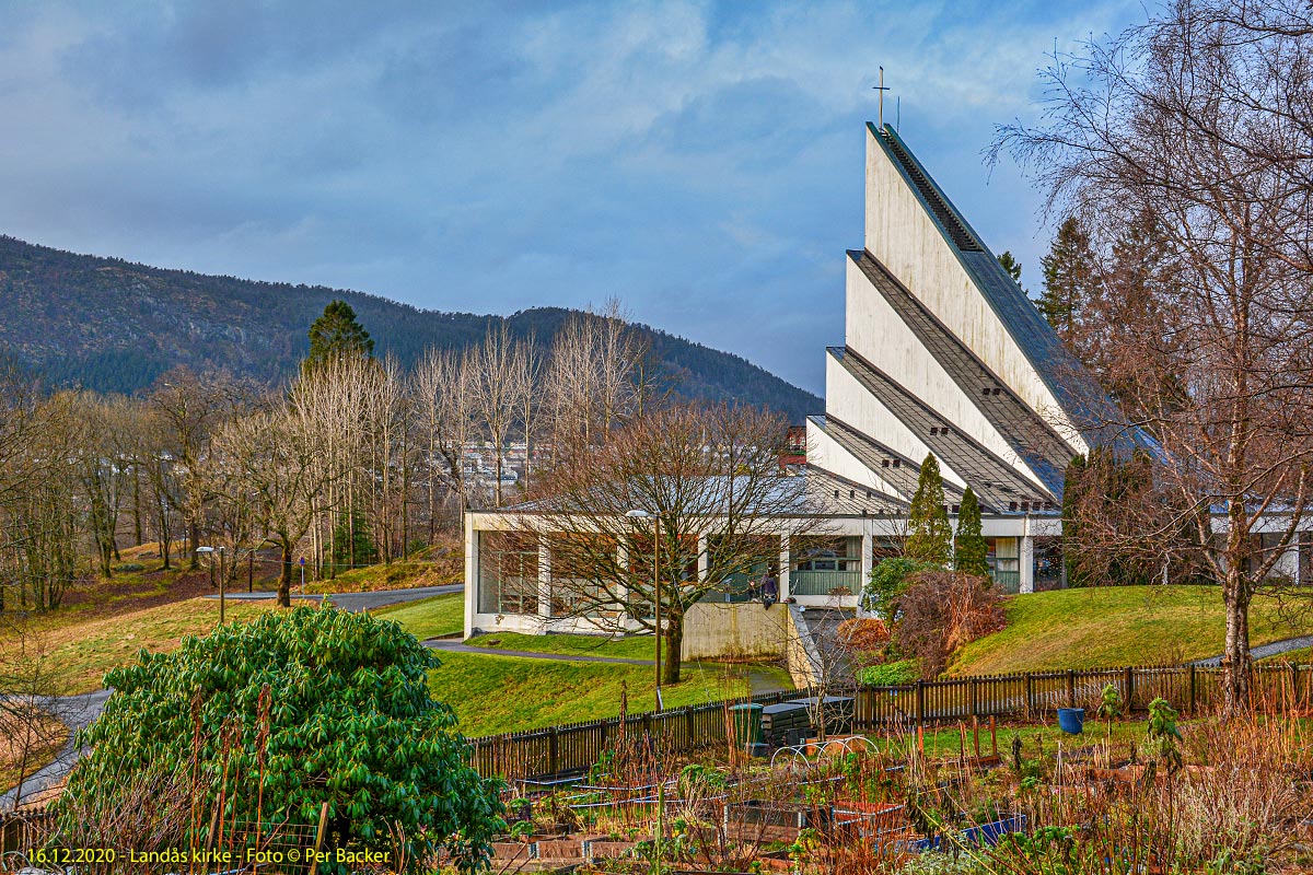 Landås kirke