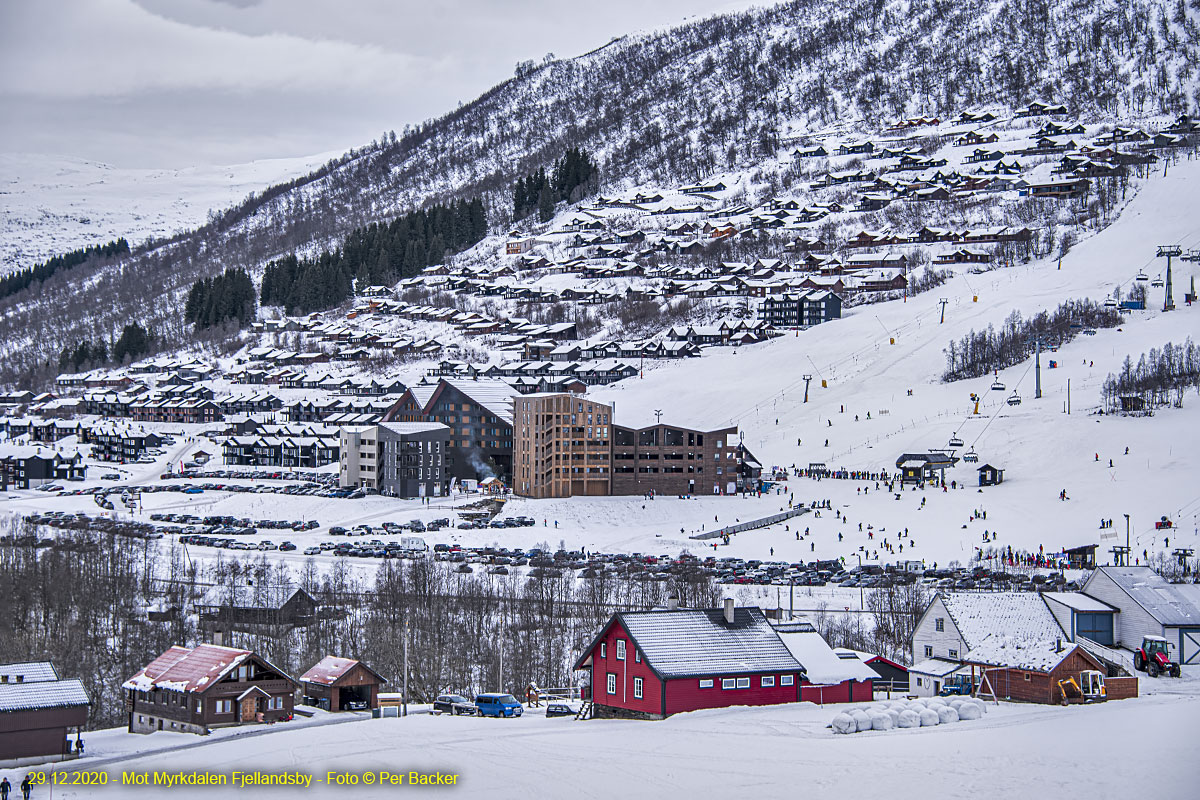 Mot Myrkdalen Fjellandsby