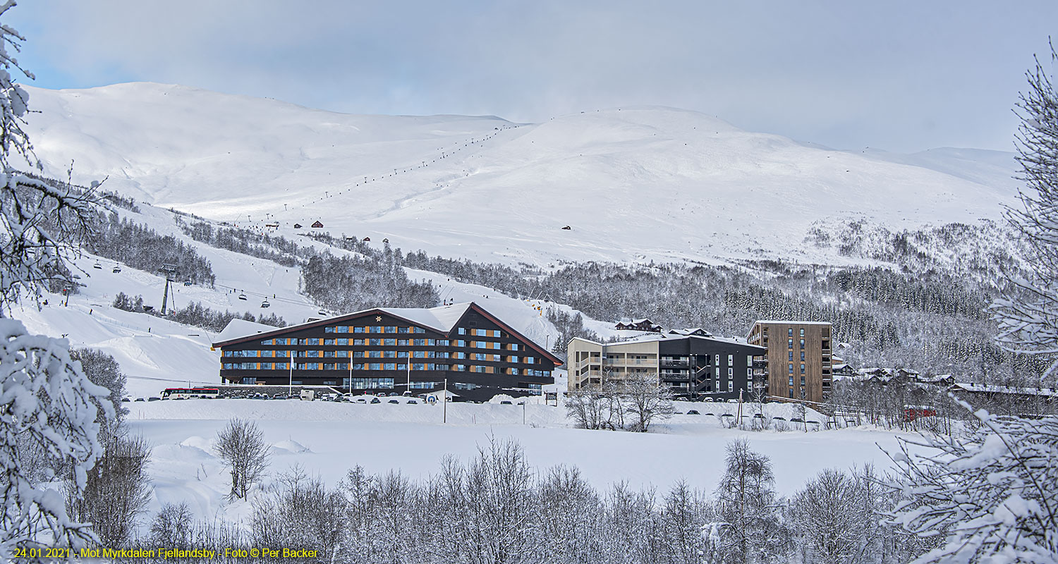 Mot Myrkdalen Fjellandsby