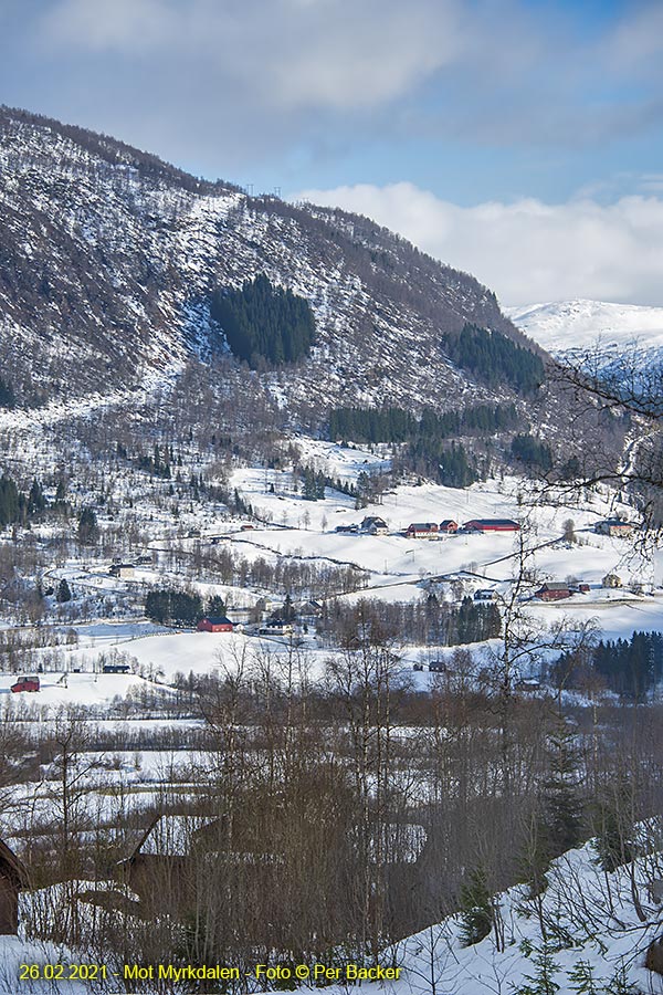 Mot Myrkdalen