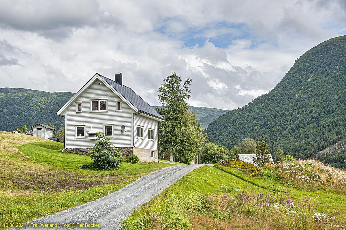 Frå Overland