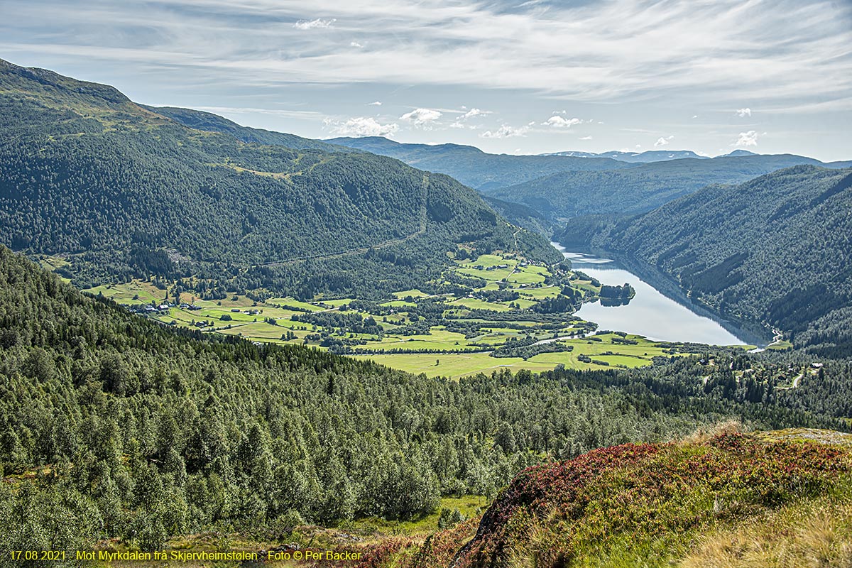 Mot Myrkdalen