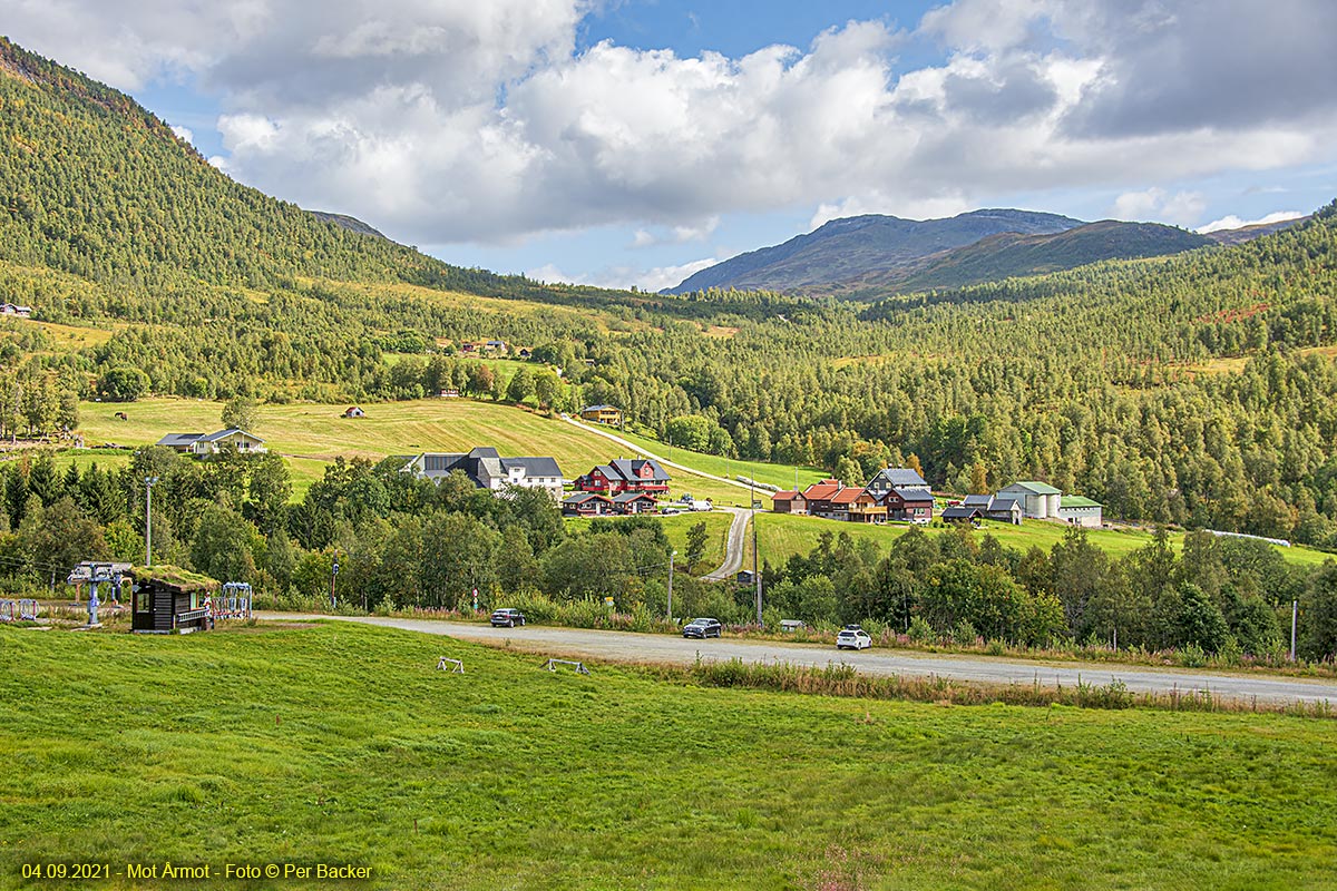 Mot Årmot