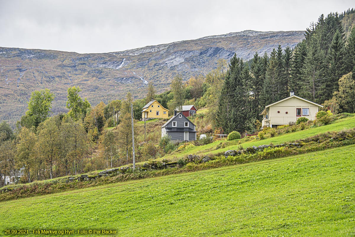 Frå Mørkve og Hyrt