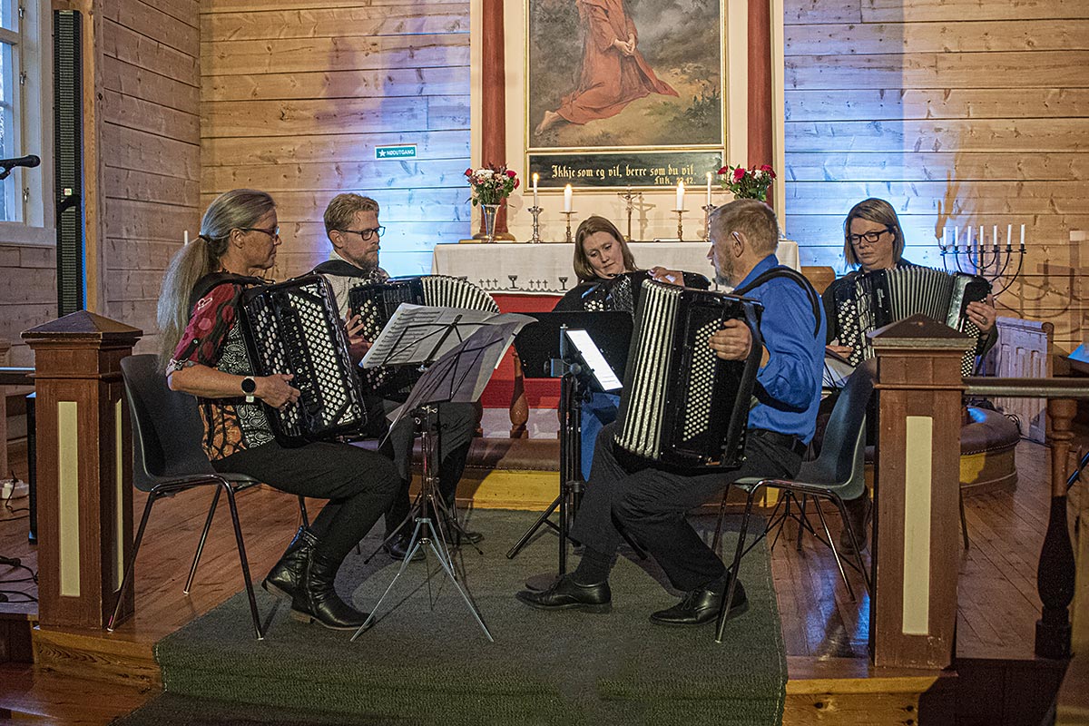 Konsert i Vinje kyrkje i samband med kyrkjejubileet