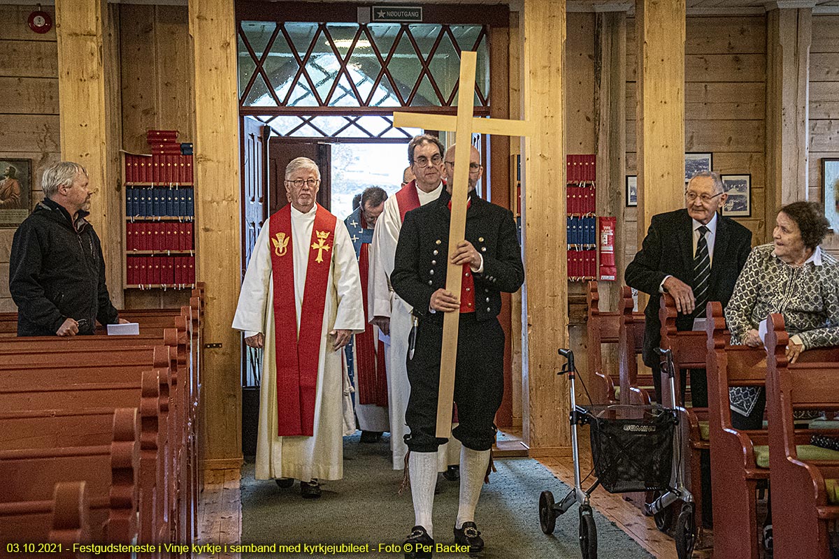 Festgudsteneste i Vinje kyrkje i samband med kyrkjejubileet