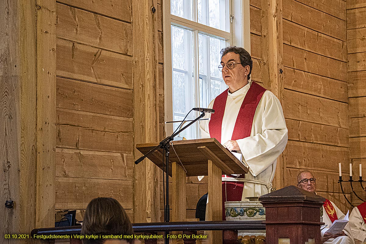 Festgudsteneste i Vinje kyrkje i samband med kyrkjejubileet