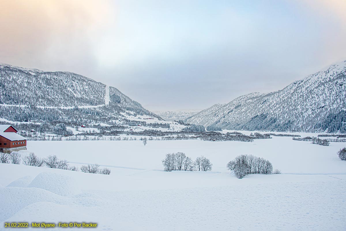 Mot Øyane