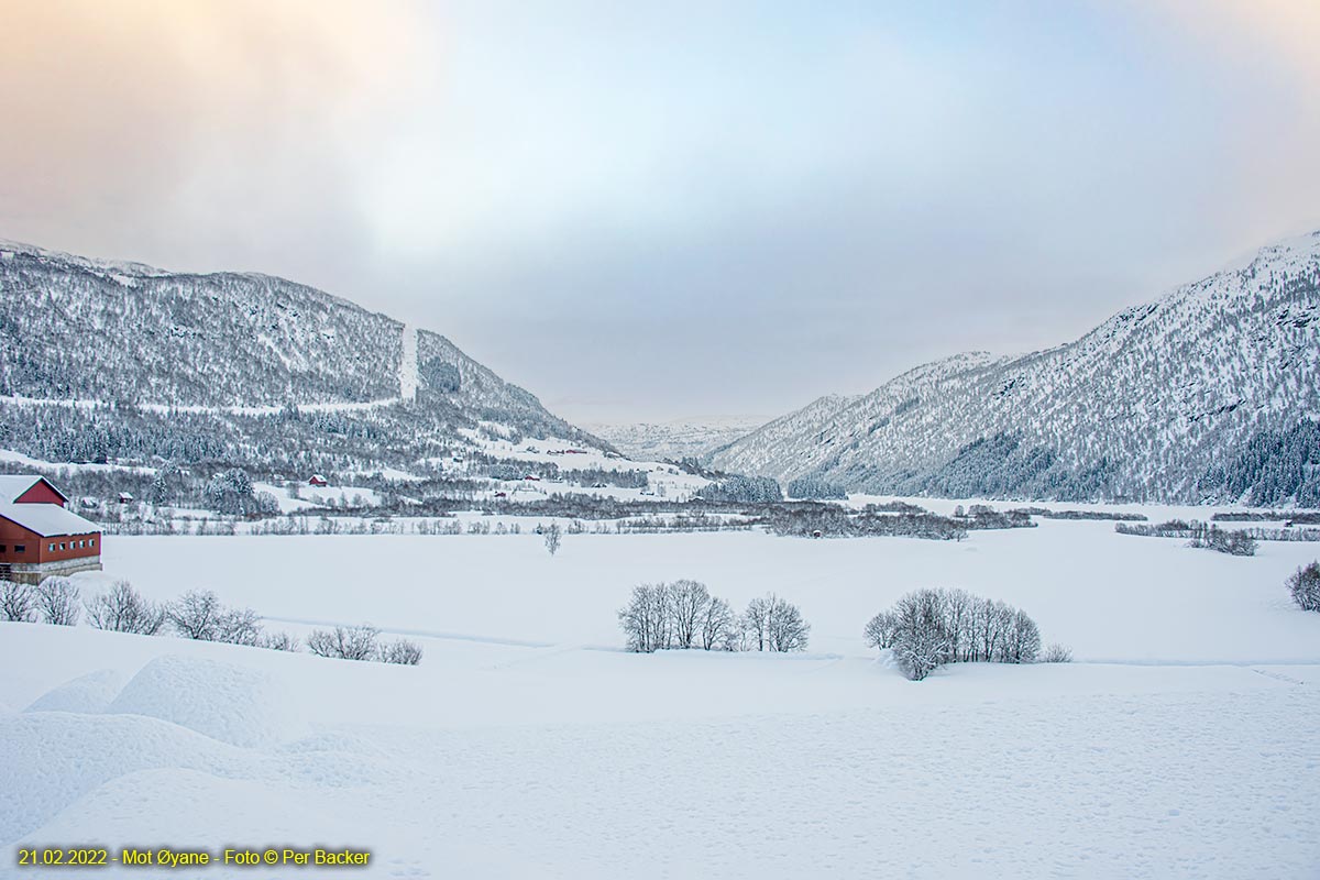 Mot Øyane