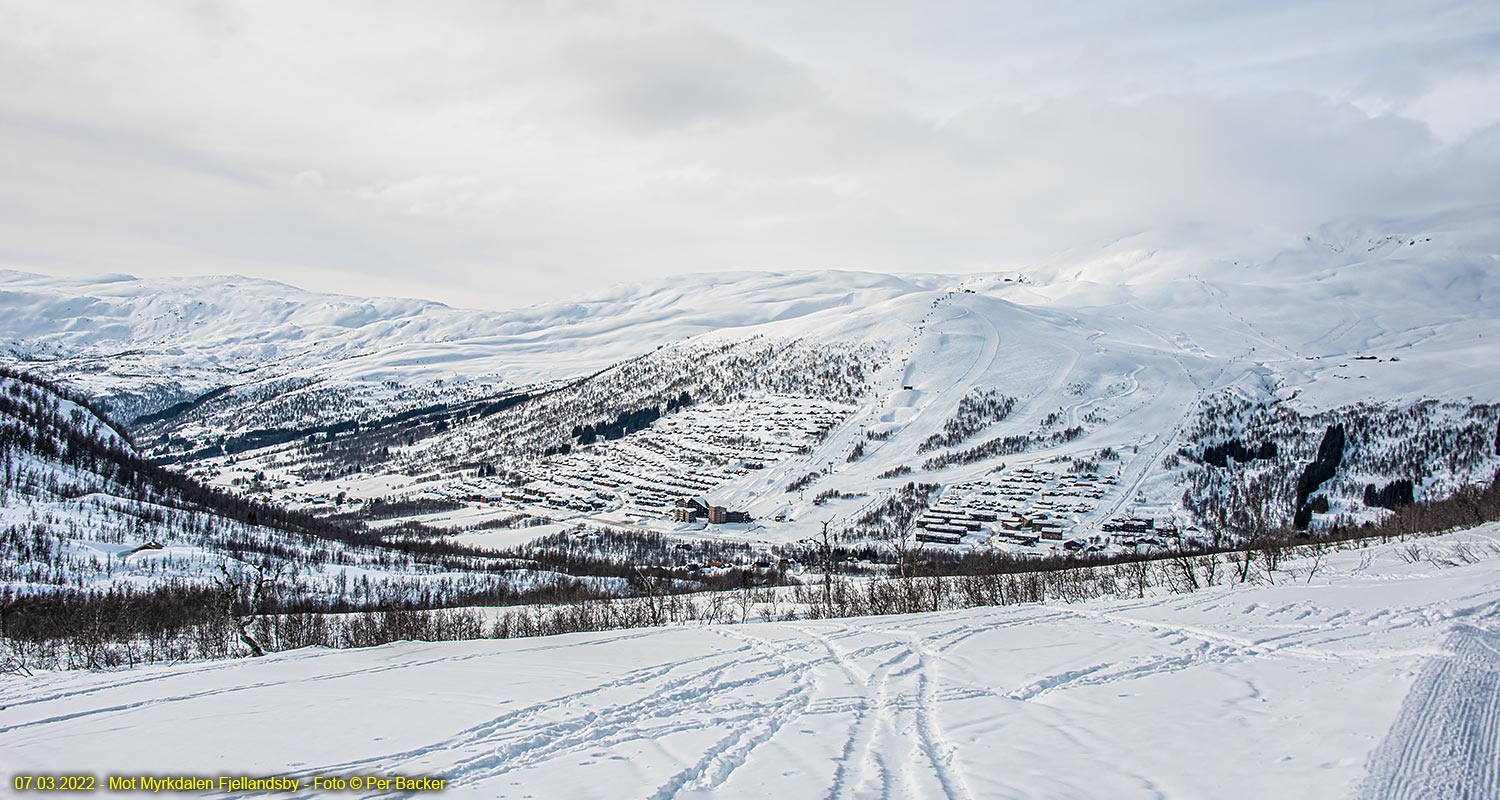 Mot Myrkdalen Fjellandsby