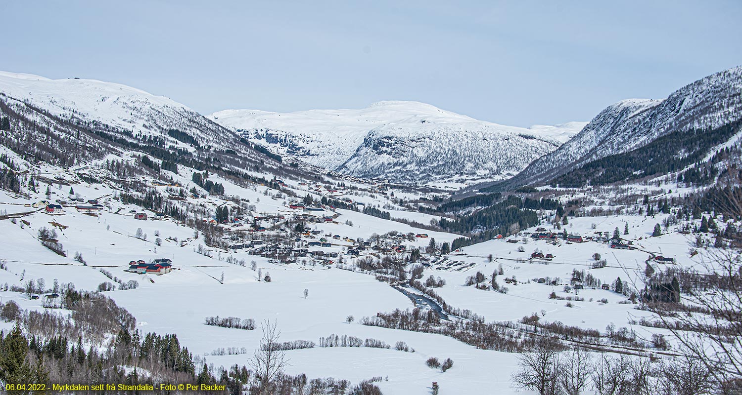 Myrkdalen sett frå Strandalia