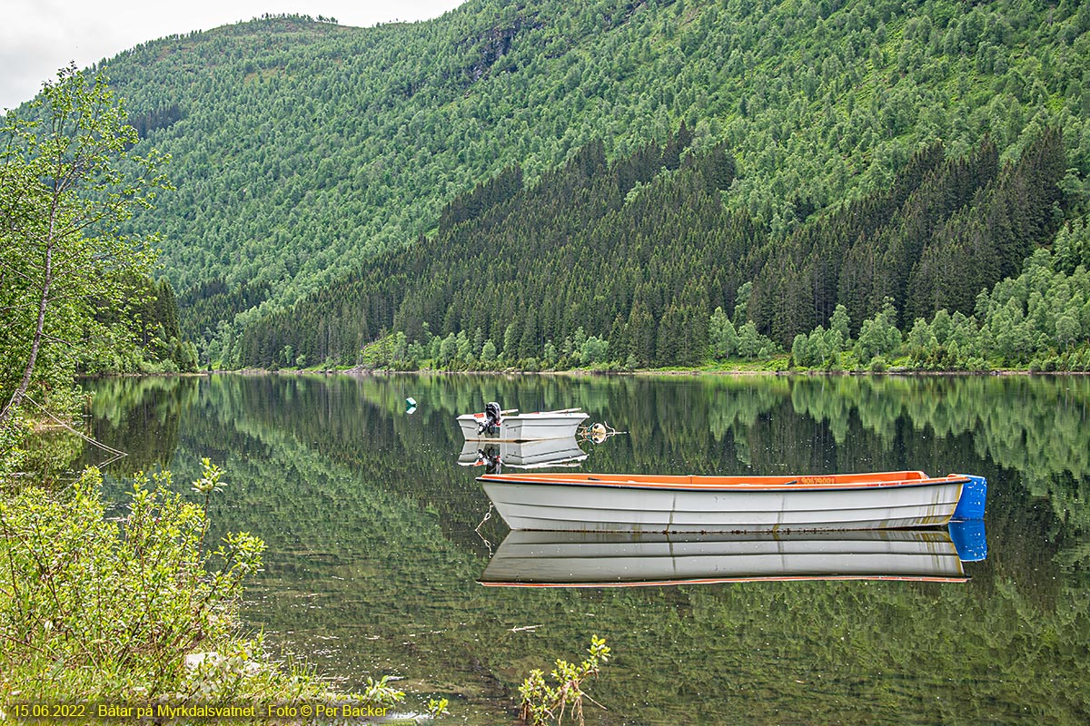 Båtar på Myrkalsvatnet