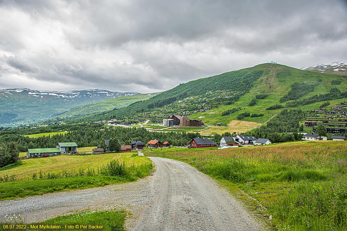 Mot Myrkdalen