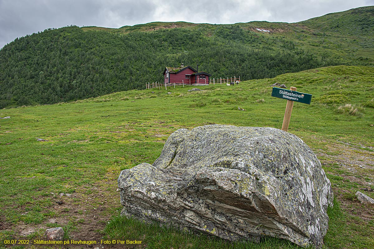 Slåttasteinen på Revhaugen