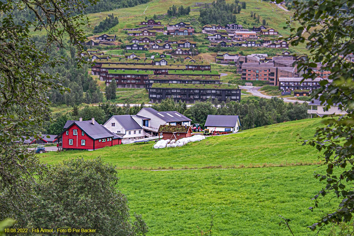 Frå Årmot