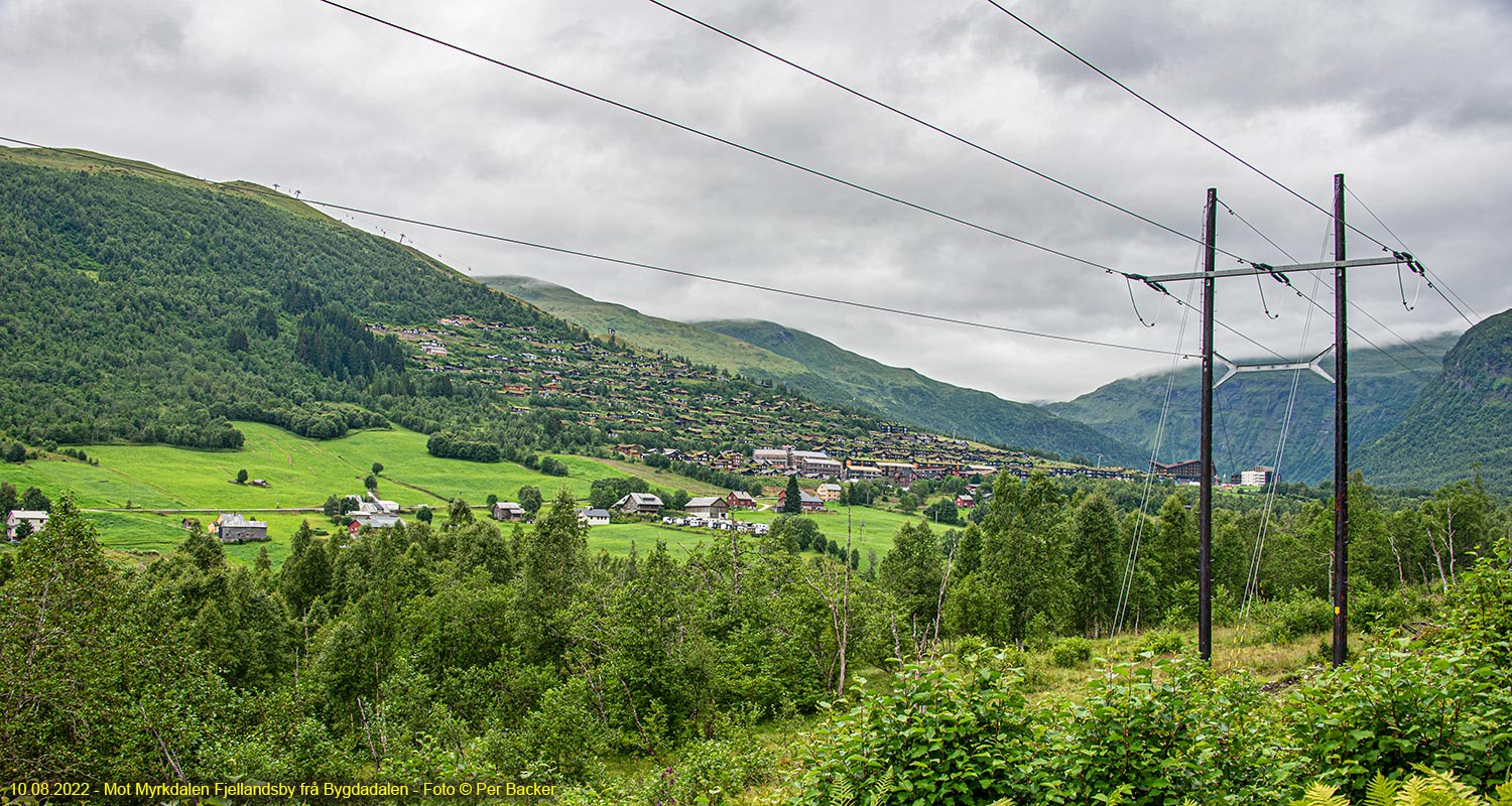 Myrkdalen Fjellandsby sett frå Bygdadalen