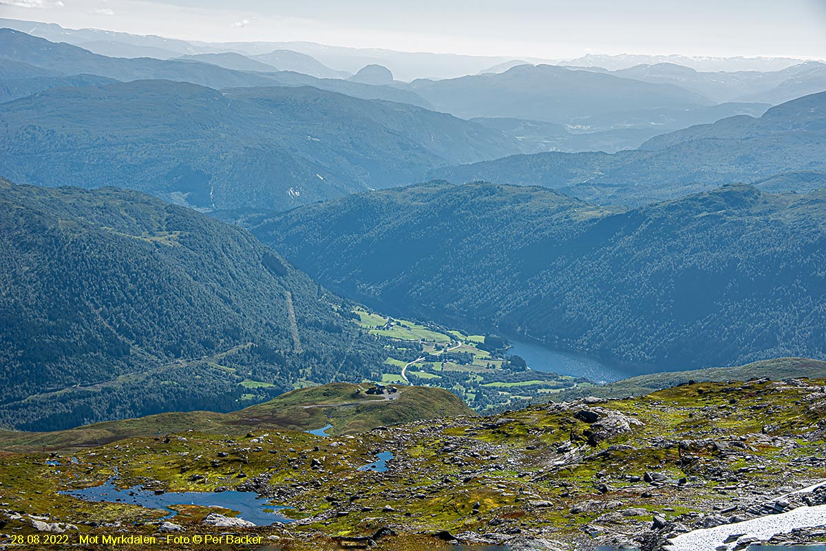 Mot Myrkdalen