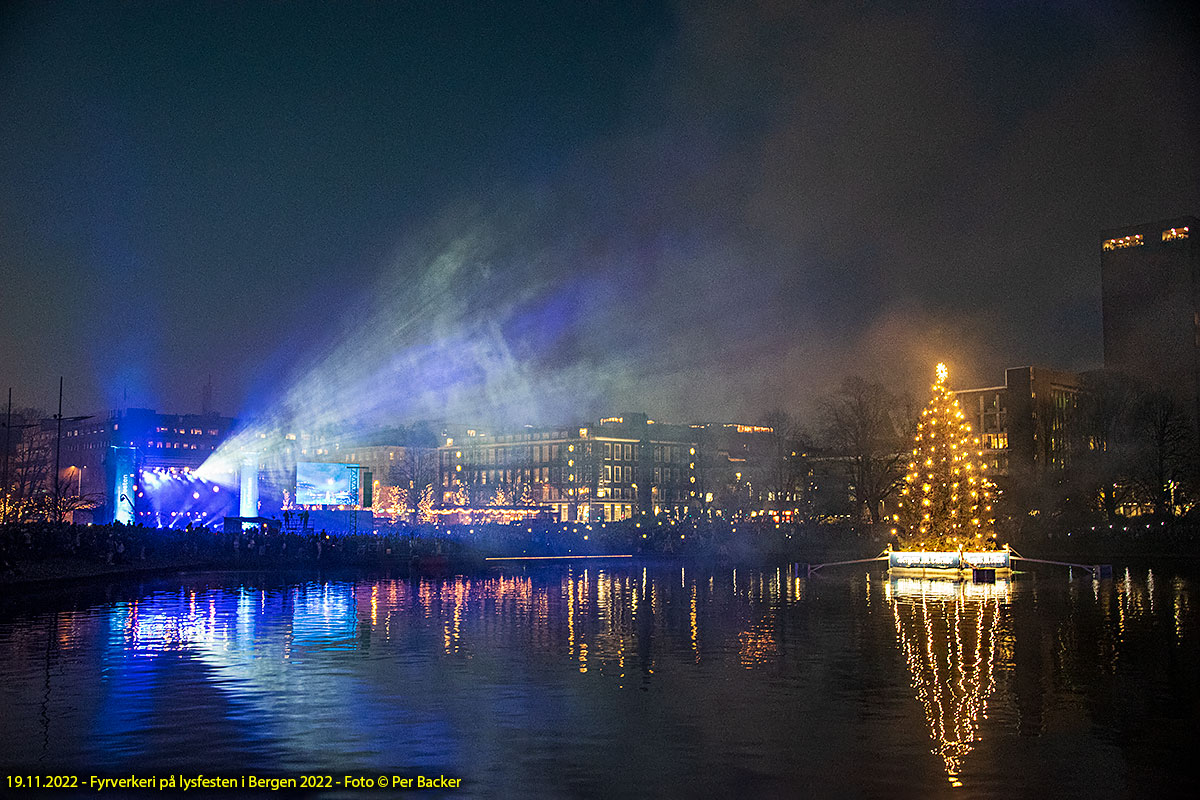 Fyrverkeri på lysfesten i Bergen 2022