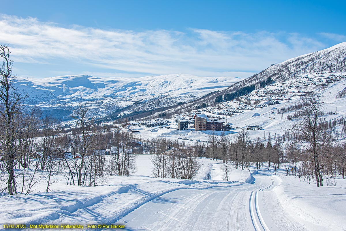 Mot Myrkdalen Fjellandsby