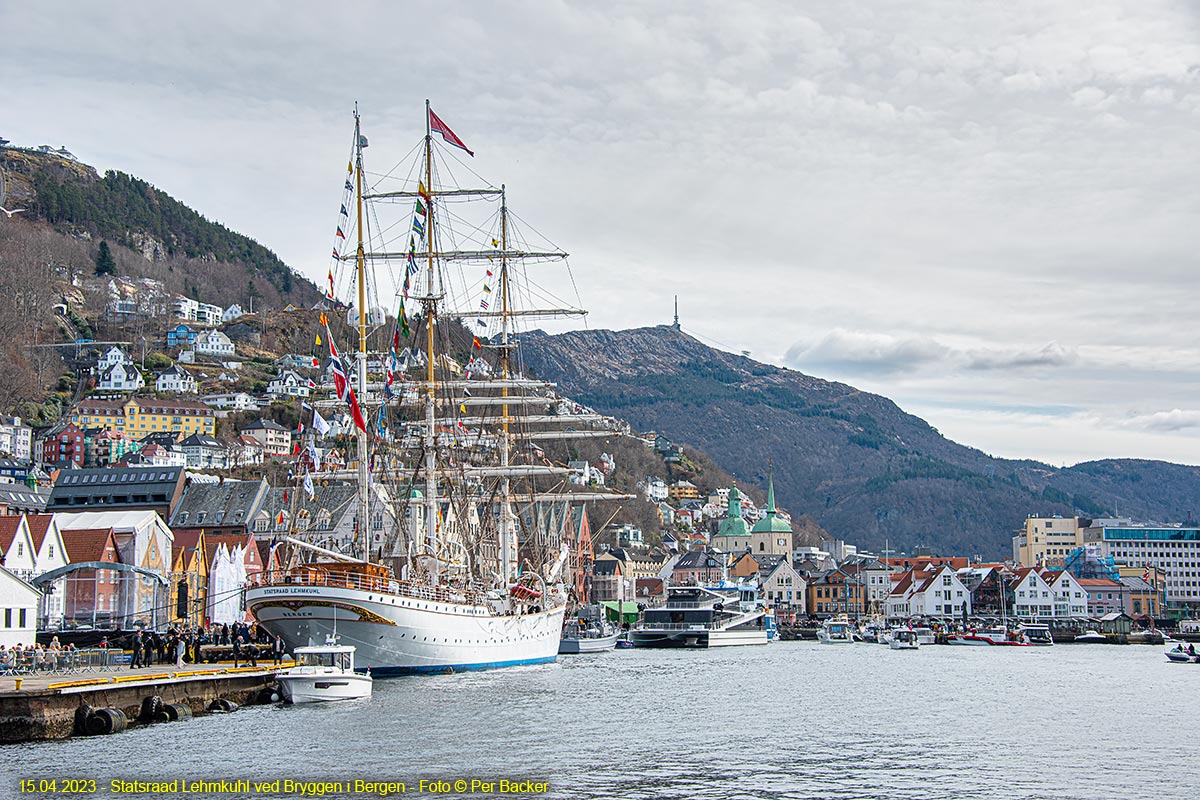 Statsråd Lehmkuhl ved Bryggen i Bergen