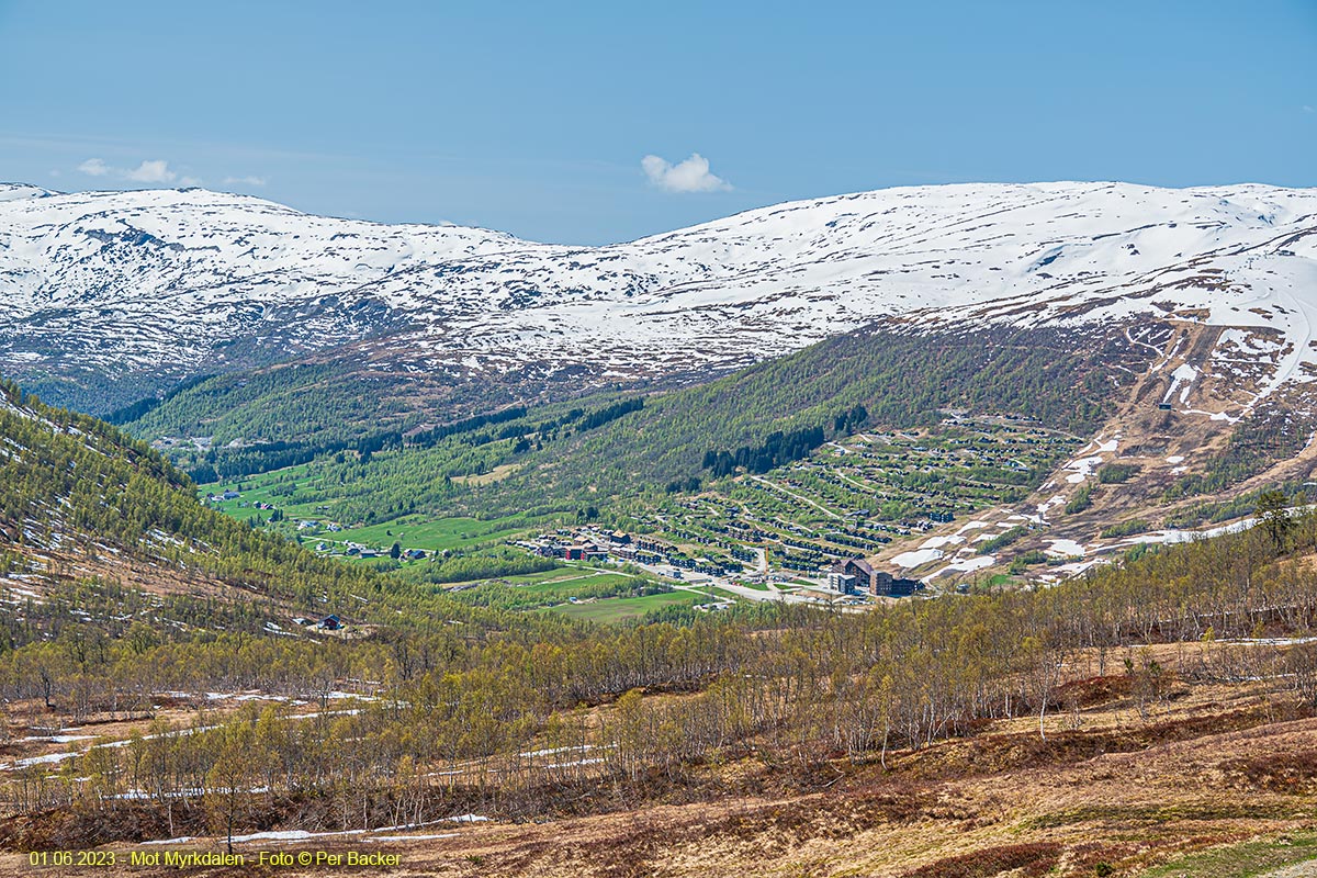 Mot Myrkdalen