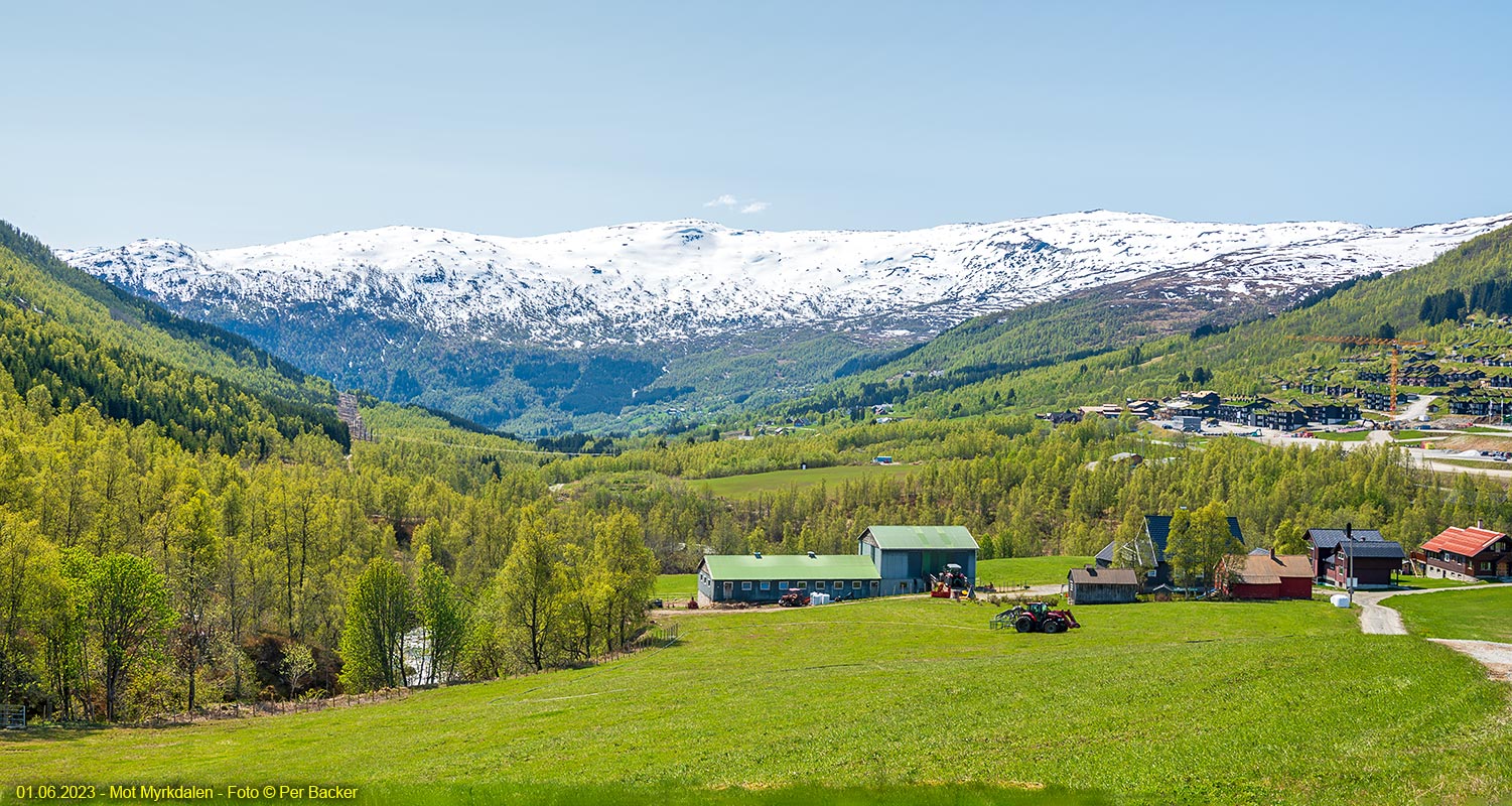 Mot Myrkdalen