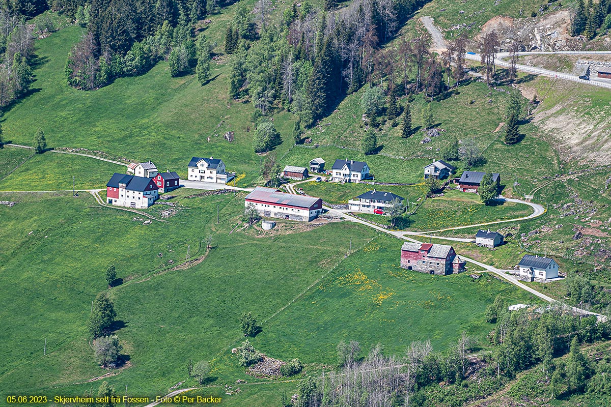 Skjervheim sett frå Fossen