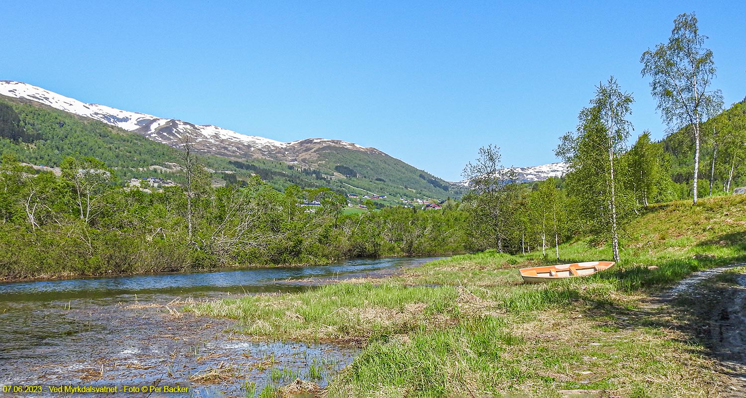 Ved Myrkdalsvatnet