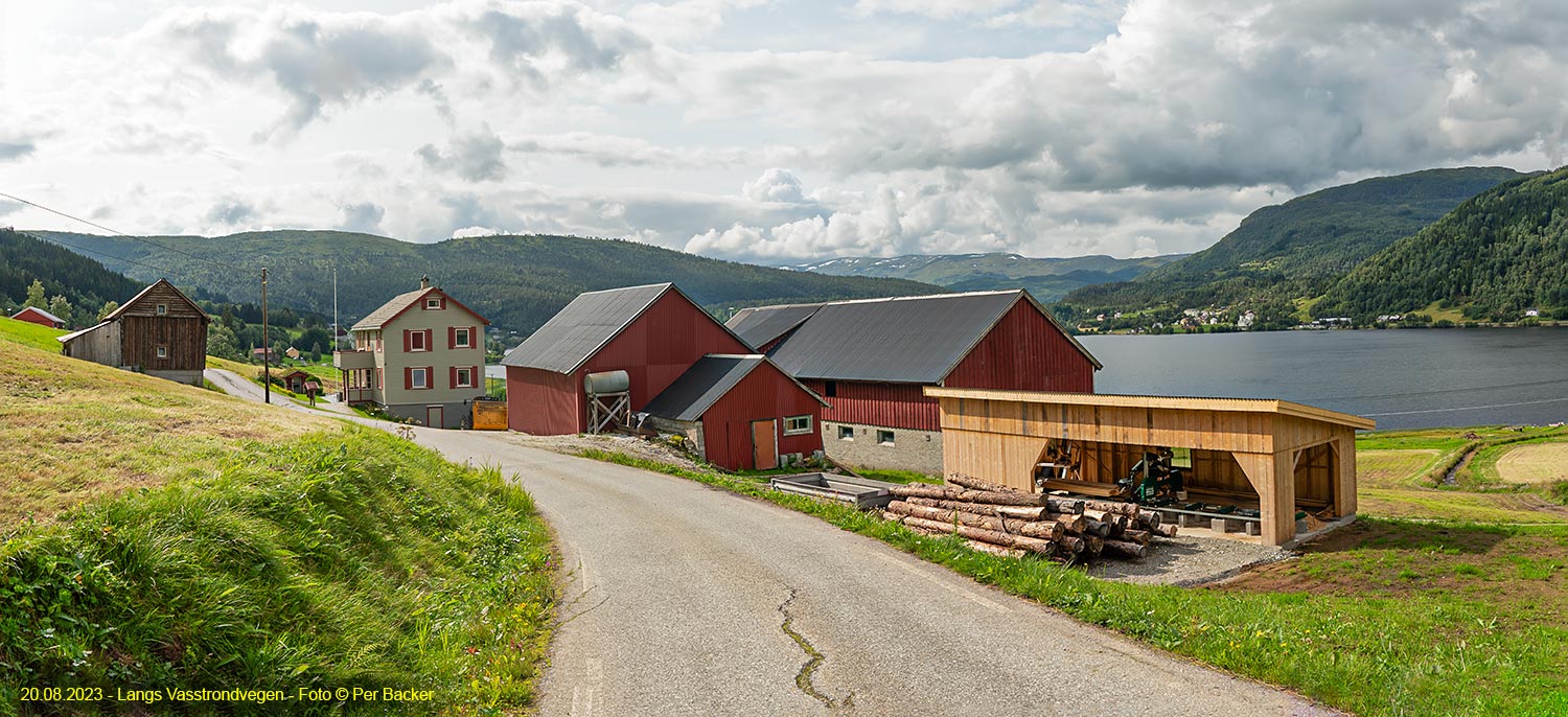 Langs Vasstrondvegen