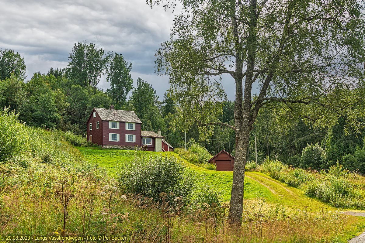 Langs Vasstrondvegen