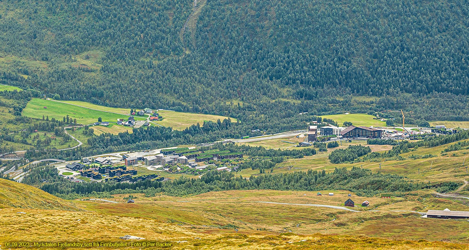 Myrkdalen Fjellandsby sett frå Finnbufjellet